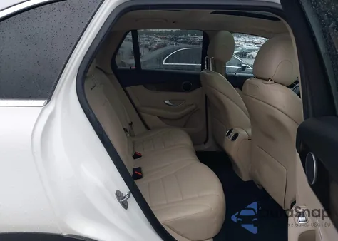 2019 Mercedes-Benz Glc 300 4Matic z USA, uszkodzony, nr VIN WDC0G4KB8KV162251